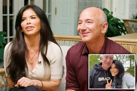 Jeff Bezos girlfriend Lauren Sanchez shows off her body in Aspen