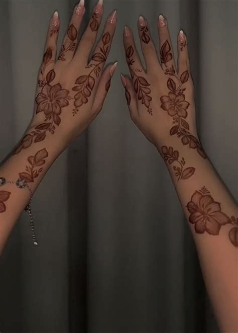 YouTube | Henna tattoo designs hand, Simple henna tattoo, Henna tattoo