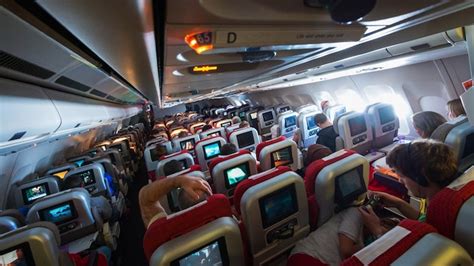 Which is safest seat on a plane; front, middle or rear? Here's a deep ...