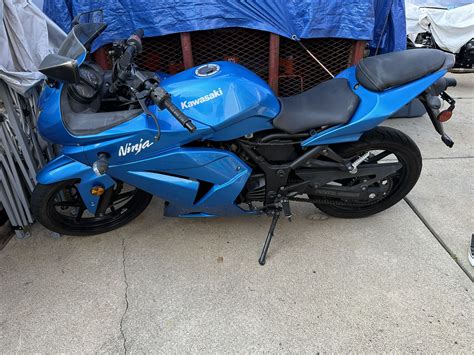 2010 Kawasaki Ninja EX250R for Sale in East Providence, RI - OfferUp
