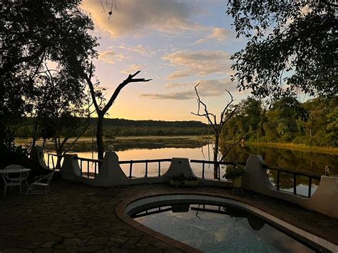 CHARAMA SAFARI LODGE (Kadoma) - Lodge Reviews, Photos, Rate Comparison ...