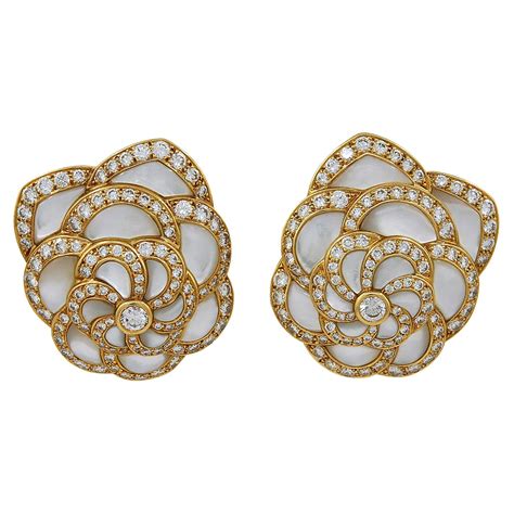 VAN CLEEF and ARPELS Diamond Mother of Pearl Flower Clips Earrings at ...