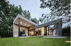 haus in l form this house has been designed to provide privacy despite haus in l form this house has been designed to provide privacy despite