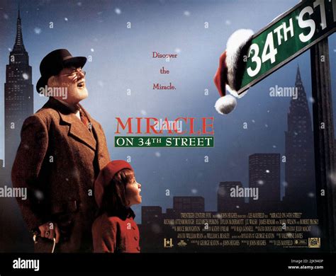 Richard Attenborough & Mara Wilson Film Miracle On 34th Street (1994 ...