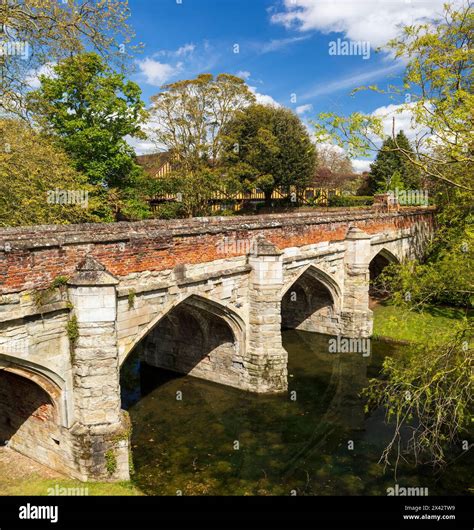 Eltham Palace bridge. Built over 600 years ago and London's oldest working bridge Stock Photo ...