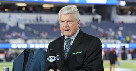 Dallas Cowboys: Jimmy Johnson Sounds Off - Team Reactions