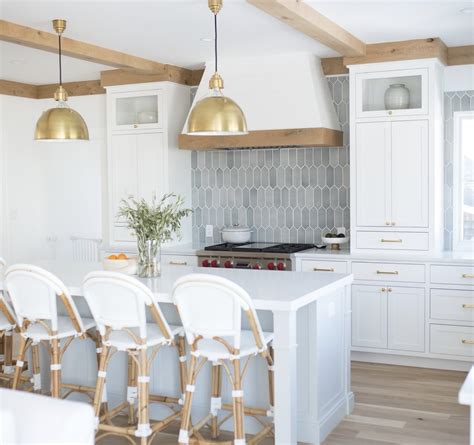 The Coastal Farmhouse Trend: Everything You Need To Know - Home & Texture