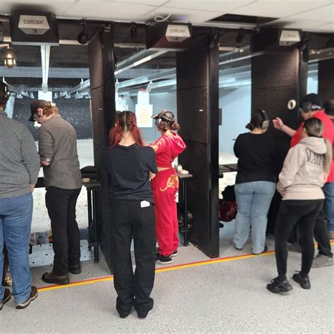 SHOOT INDOORS CENTRAL PARK (Denver): Ce qu'il faut savoir pour votre ...