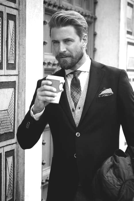 Business Casual Long Hair Men 的图像结果