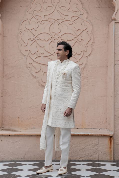 Indo Western Dress for Men | Buy Stylish Indo Western Outfits for Weddings