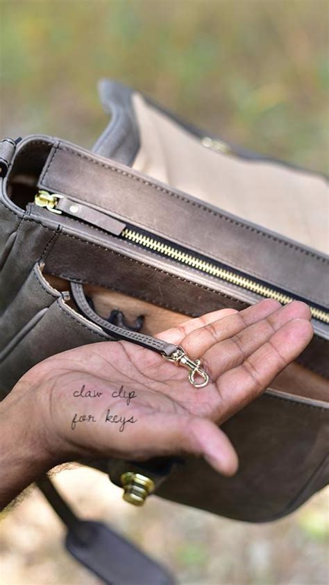 Dove Scottie by Chiaroscuro