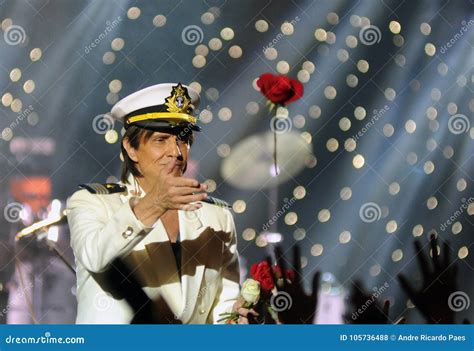 Roberto Carlos singer editorial stock photo. Image of carlos - 105736488