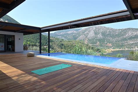 Embody Your Light Womens Yoga & Healing Retreat , Lefkada, Argostoli, 9 ...