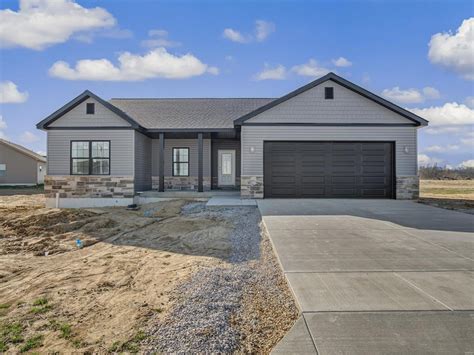 935 Forbs Dr, Waterloo, IL 62298 | Homes.com
