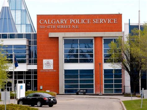 Police Calgary 的图像结果