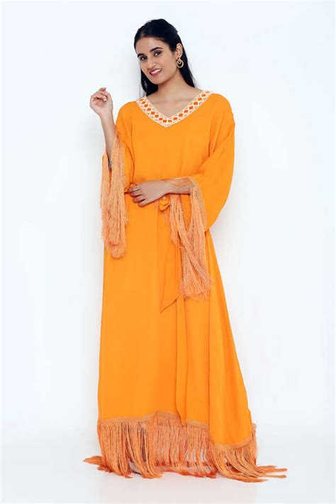 Style Yourself In The Colours Of Navratri – Orange On Day 1 | Femina.in