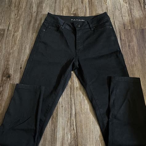 Tahari Womens Black Skinny Jeans Size 2/26. New... - Depop