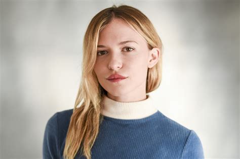 Paige Elkington, DJ Flume's sex video co-star, went viral before