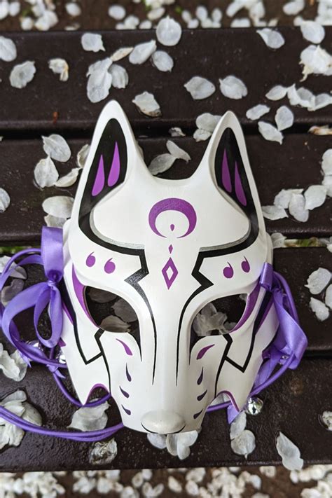 Kitsune Kunimitsu half-mask in 2023 | Kitsune mask, Japanese fox mask ...