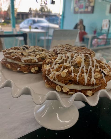 Lowrider Cookie Company (@lowridercookiecompany) • Instagram photos and ...