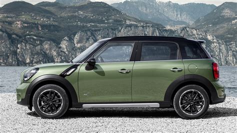 Mini cooper d 2015 Countryman Exterior Car Photos - Overdrive