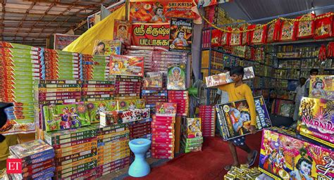 Sale of firecrackers other than green crackers banned in Delhi-NCR: SC ...