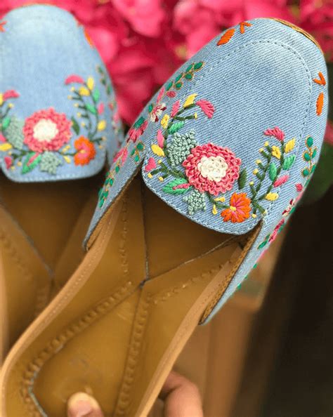 Buy Ethnic Loafer Juttis for Women Online – Fizzy Goblet