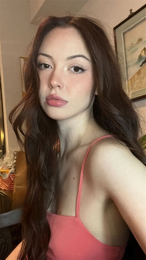 ASMR Claudy : r/ASMRgirls