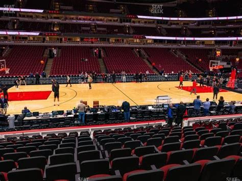 United Center Seating Chart & Seat Views | SeatGeek