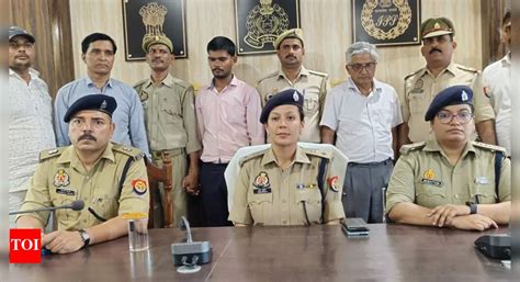 UP: Gang involved in stealing iron pipes meant for Jal Jeevan Mission ...