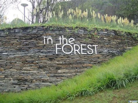 Monument Signage Design 的图像结果