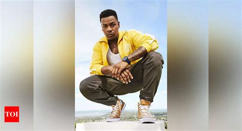 'Star Wars' fame John Boyega weighs in on Idris Elba refusing to call ...