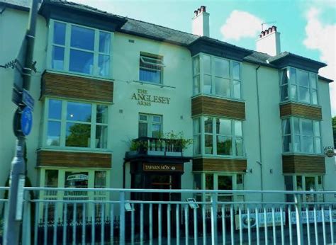 THE ANGLESEY ARMS ( MENAI BRIDGE) - Restaurant Reviews, Phone Number ...