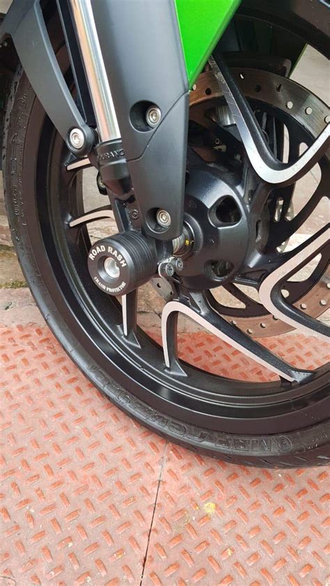 RoadRash Front Fork Slider Wheel Axle Alloy Protector For Dominar 400/ ...