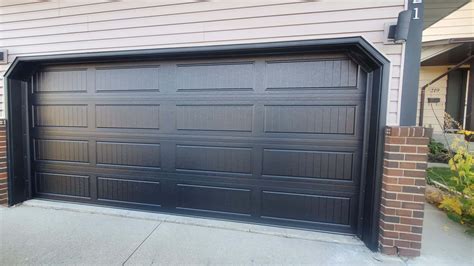 How Much Does a New Garage Door Cost in Calgary? | Prices