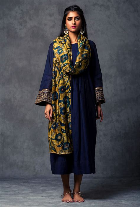 Chandni Charcoal Blue Pintucked Kurta Set – Sushram