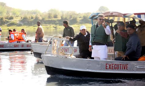 1,300 tonnes of garbage removed from Yamuna in past 10 days: Delhi ...