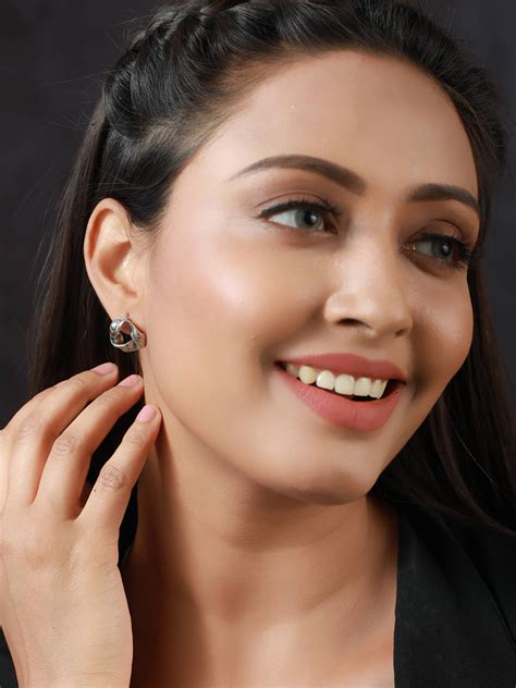 Prita Silver Plated Hammered Studs – Priyaasi