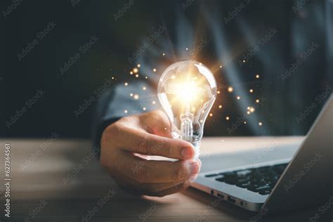 Entrepreneurship and Light Bulb 的图像结果