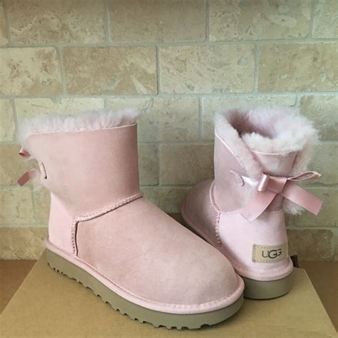 Cute uggs with bows new arrivals