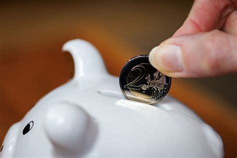 How to prepare your bank account for holidays