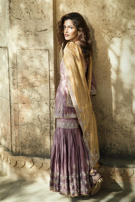 Mehendi – Matsya World