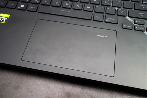 更小更快，ASUS ROG Strix SCAR 15 G533ZW 電競筆電開箱測試 - Mobile01