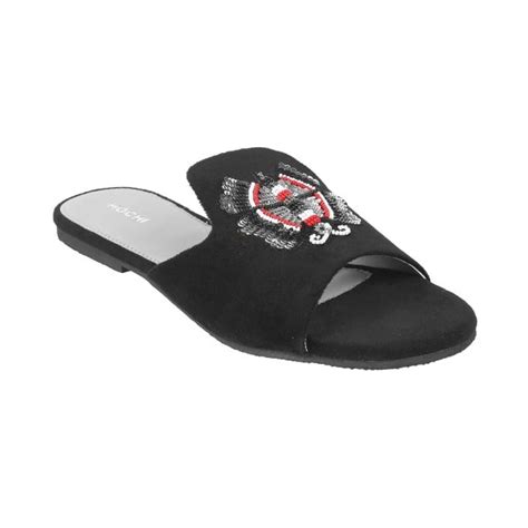 Ethnic Footwear for Women - Buy Women Ethnic Shoes | Mochi Shoes