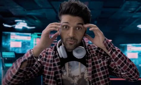 Nora Fatehi slays in Guru Randhawa's song 'Naach Meri Rani'- The Etimes ...