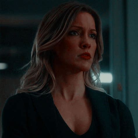 laurel lance icon. | Dinah laurel lance, Lance black, Black canary