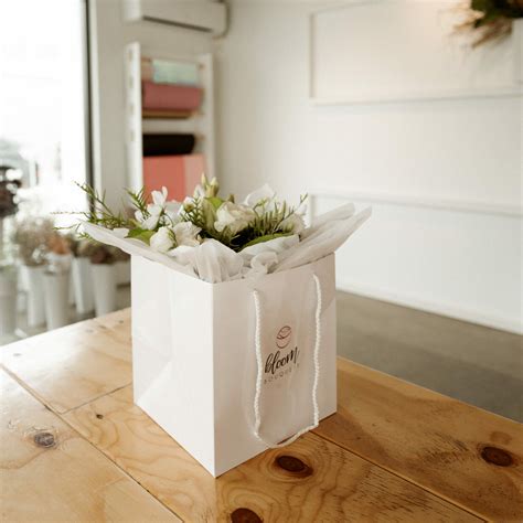 Bloom Box | White and Green - Bloom Bouquets