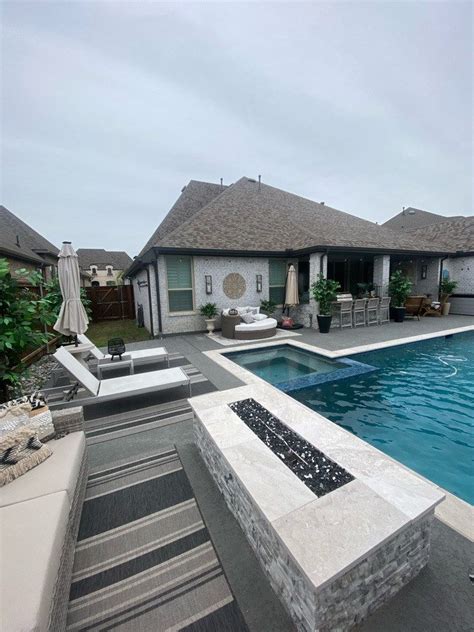 Backyard Landscape 的图像结果