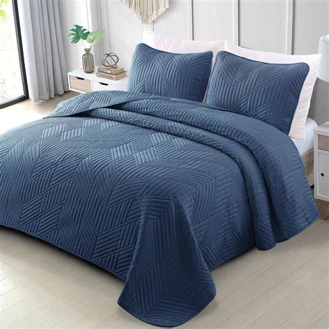 Amazon.com: Exclusivo Mezcla Ultrasonic Full Queen Quilt Bedding Set ...
