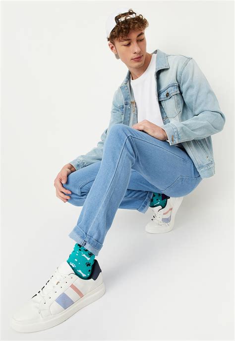 Jeans for Men: Buy Trendy Men's jeans Online | Max Fashion